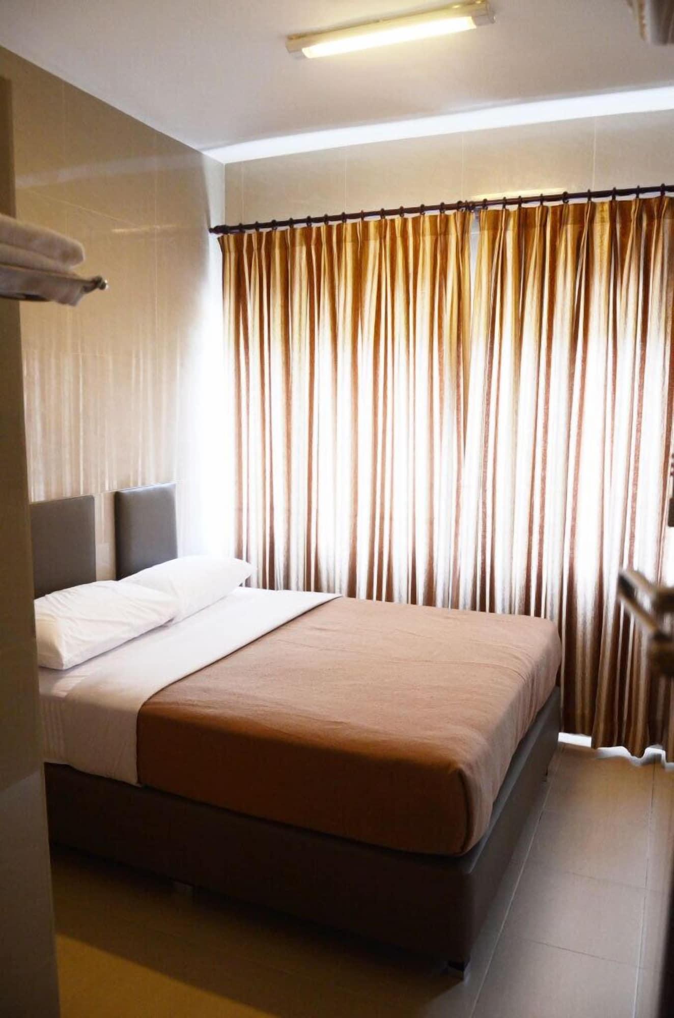 Aura Hotel Куала Лумпур Екстериор снимка